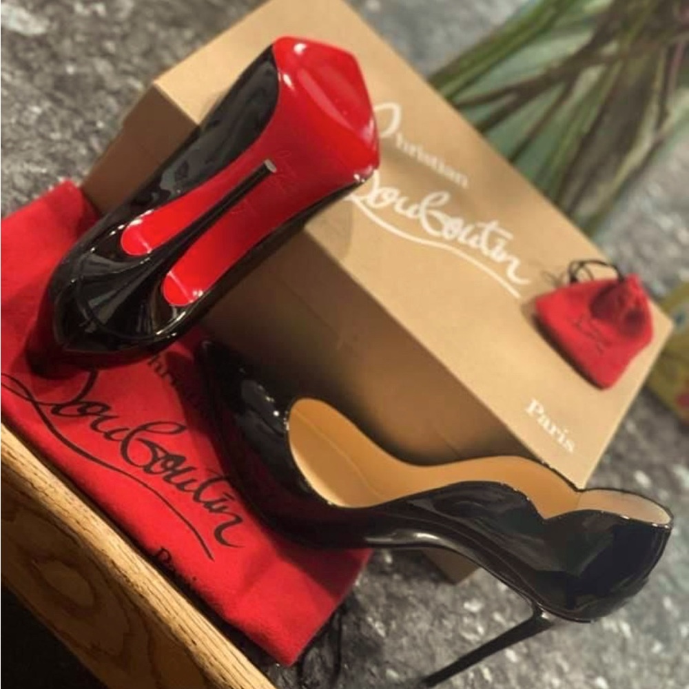 Hot Chick Patent leather